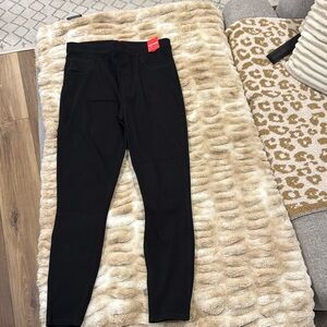 Black ankle Jean-ish leggings